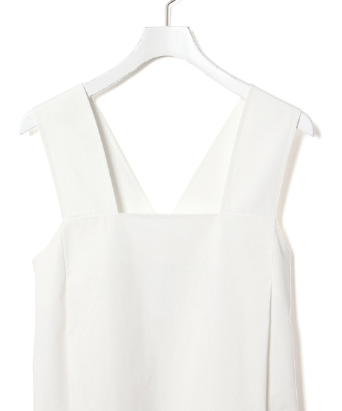 ADAM ET ROPE'（アダムエロペ）の「【missing you already】SQUAREｰNECK TUCKED DRESS（ワンピース・レディース・ホワイト・FREE）」の4枚目の写真