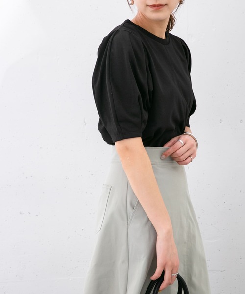KBF（ケイビーエフ）の「『UR TECH ひやサラクール』 タックスリーブカットソー（Tシャツ/カットソー・レディース・ブラック/オフホワイト/グリーン/キャメル・ONE）」の19枚目の写真