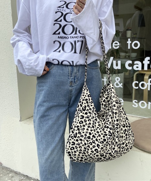 gossip！ロサンゼルス（ゴシップロサンゼルス）の「超軽量　アニマル柄    ヒョウ柄大容量トート（トートバッグ・レディース・ブラウン/オフホワイト・FREE）」の8枚目の写真