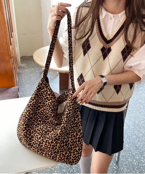 gossip！ロサンゼルス（ゴシップロサンゼルス）の「超軽量　アニマル柄    ヒョウ柄大容量トート（トートバッグ・レディース・ブラウン/オフホワイト・FREE）」の15枚目の写真