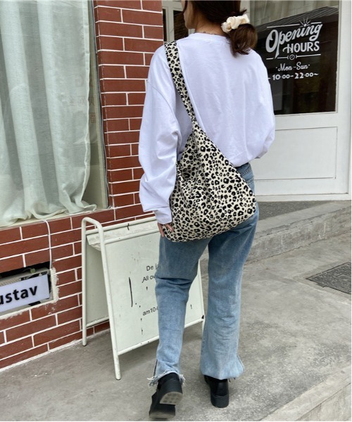 gossip！ロサンゼルス（ゴシップロサンゼルス）の「超軽量　アニマル柄    ヒョウ柄大容量トート（トートバッグ・レディース・ブラウン/オフホワイト・FREE）」の14枚目の写真