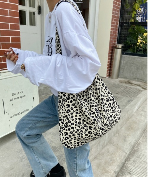 gossip！ロサンゼルス（ゴシップロサンゼルス）の「超軽量　アニマル柄    ヒョウ柄大容量トート（トートバッグ・レディース・ブラウン/オフホワイト・FREE）」の7枚目の写真