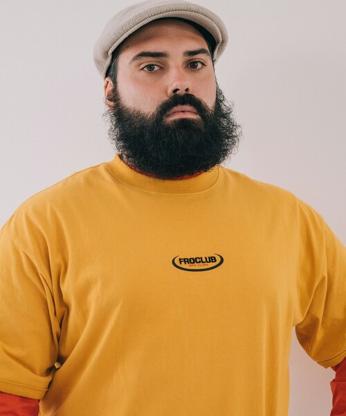 FREAK'S STORE(フリークスストア)の「FROCLUB/フロクラブ BASIC LOGO TEE(Tシャツ/カットソー・メンズ・ブラック/マスタード/アッシュグレー/グリーン/ホワイト/ホワイト系その他・LARGE/MEDIUM/SMALL)」の7枚目の写真