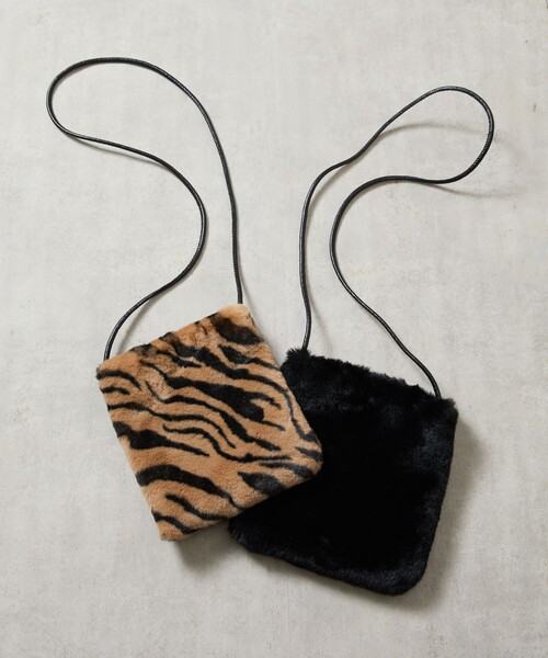 FREAK'S STORE（フリークスストア）の「【WEB限定】フェイクファーショルダーバッグ（ショルダーバッグ・レディース・レオパード/ナチュラル/ブラウン/ブラック・ONE SIZE）」の2枚目の写真