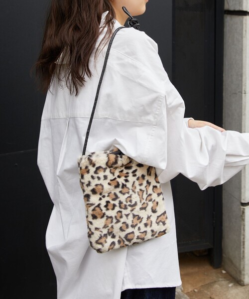FREAK'S STORE（フリークスストア）の「【WEB限定】フェイクファーショルダーバッグ（ショルダーバッグ・レディース・レオパード/ナチュラル/ブラウン/ブラック・ONE SIZE）」の11枚目の写真