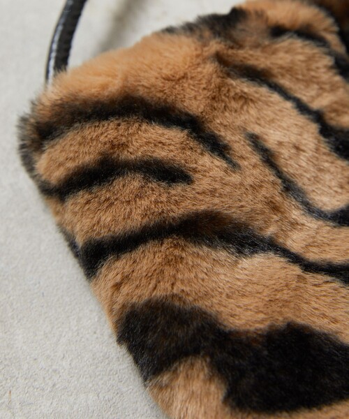 FREAK'S STORE（フリークスストア）の「【WEB限定】フェイクファーショルダーバッグ（ショルダーバッグ・レディース・レオパード/ナチュラル/ブラウン/ブラック・ONE SIZE）」の18枚目の写真