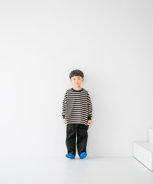 LOWRYS FARM(ローリーズファーム)の「マルチボーダーロンT 126288(Tシャツ/カットソー・キッズ・アイボリー/ブラック/ネイビー・110cm/120cm/130cm/140cm/150cm)」の4枚目の写真