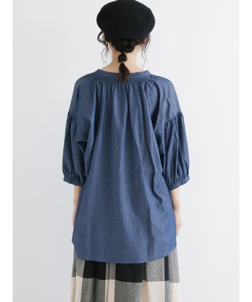 Samansa Mos2（サマンサ モスモス）の「シャーリングギャザースキッパー七分袖ブラウス（シャツ/ブラウス・レディース・ブルー/パープル/ネイビー・ﾌﾘ-）」の18枚目の写真