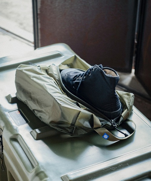 GORDON MILLER(ゴードンミラー)の「GORDON MILLER(ゴードンミラー)CORDURA(コーデュラ)リップストップシューズオーガナイザー 104(トラベルグッズ・メンズ・オリーブドラブ/タン/ダークグレー・FREE)」の1枚目の写真