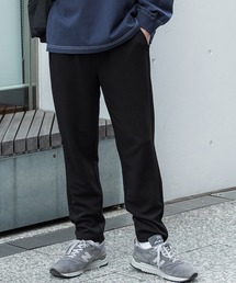 \新色登場/メンズエンボステーパードパンツ