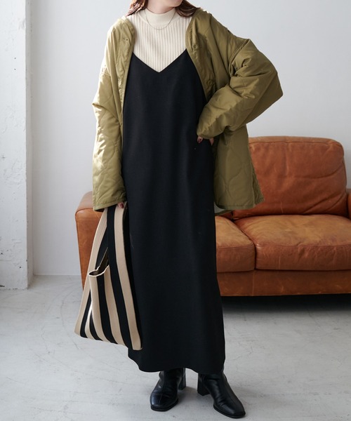 DISCOAT（ディスコート）の「テックウールストレッチVキャミワンピース（ワンピース・レディース・ブラック/ブラウン/イエロー・FREE）」の14枚目の写真