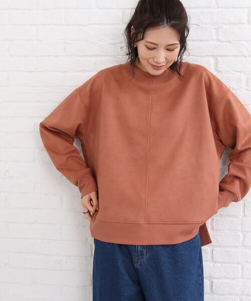 SHOO・LA・RUE（シューラルー）の「◆サイドにスリット入りで抜け感あり！スエード調トップス（Tシャツ/カットソー・レディース・ブルー/ブラック/アイボリー/ピンク系/ベージュ・00）」の13枚目の写真