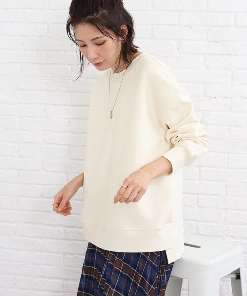 SHOO・LA・RUE（シューラルー）の「◆サイドにスリット入りで抜け感あり！スエード調トップス（Tシャツ/カットソー・レディース・ブルー/ブラック/アイボリー/ピンク系/ベージュ・00）」の18枚目の写真