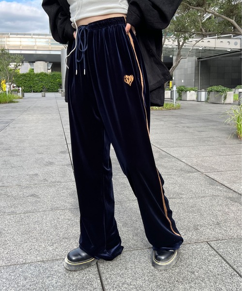 sedacle(セダクル)の「ベロアフレアパンツ(その他パンツ・メンズ・ブラウン/ネイビー・LARGE/MEDIUM)」の20枚目の写真