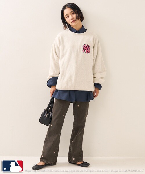 FREAK'S STORE（フリークスストア）の「MLB × FREAK'S STORE/エムエルビー MLB NY裏起毛クルーネックスウェット（スウェット・レディース・ネイビー/ブラック/グレー/ナチュラル・ﾌﾘ-）」の9枚目の写真