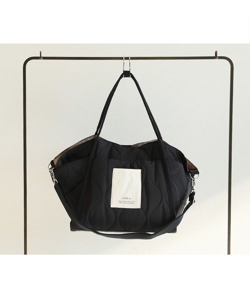 reca（レカ）の「ウェーブキルトワイド2wayトート（トートバッグ・レディース・ブラック/カーキ/ベージュ・ONE SIZE）」の14枚目の写真