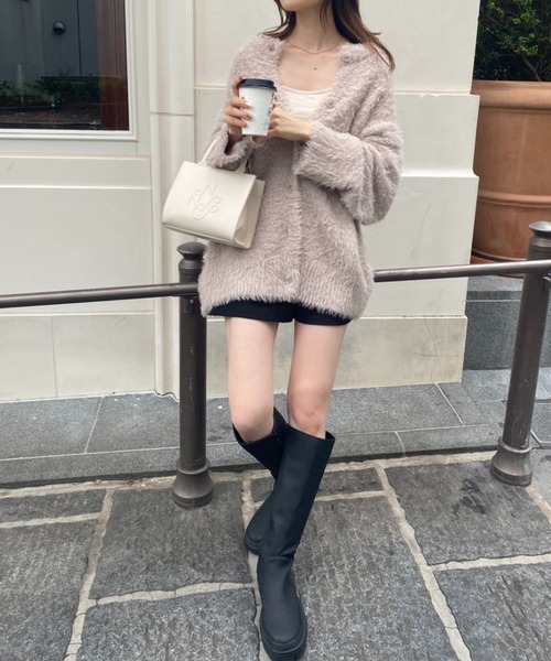 one after another NICE CLAUP（ワンアフターアナザーナイスクラップ）の「ふわふわ感があざと可愛い。フェザーロングクルーカーディガン（カーディガン/ボレロ・レディース・ベージュ/ライトグレー/ピンク/アイボリー・FREE）」の17枚目の写真