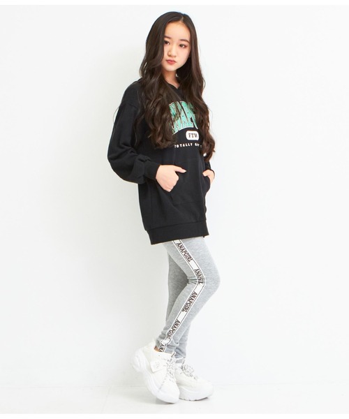 ANAP GiRL(アナップガール)の「ラインテープ裏シャギーレギンス(レギンス/スパッツ・キッズ・ブラック/ライトグレー・XS/S/M)」の10枚目の写真