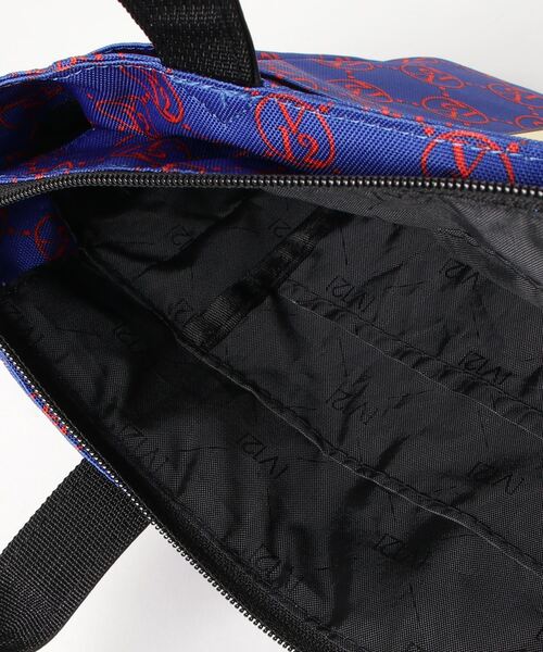 V12(ヴィ トゥエルヴ)の「MONOGRAM CART BAG(トートバッグ・メンズ・グリーン/ホワイト/ブラック/ネイビー・FREE)」の7枚目の写真