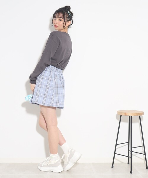 PINK-latte（ピンクラテ）の「◆【130cmサイズあり】定番人気商品♪ガーリーロゴロンT（Tシャツ/カットソー・キッズ・オフホワイト/サックスブルー/チャコールグレー/レモンイエロー・13/14/16/15 ）」の20枚目の写真