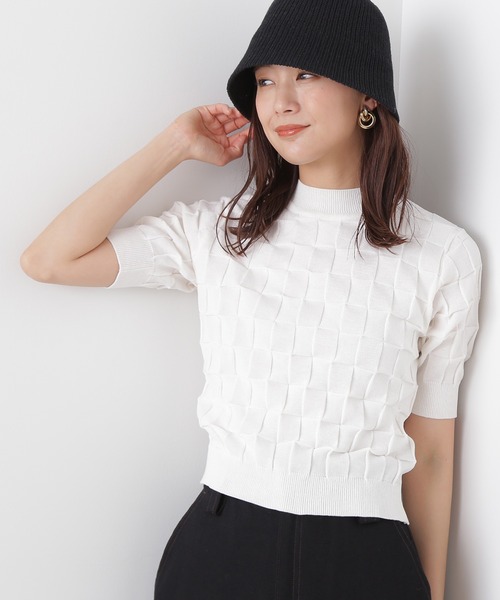 N.(N. Natural Beauty Basic)(エヌエヌナチュラルビューティーベーシック)の「◆ブロック編みニット(ニット/セーター・レディース・オフホワイト/ブラック/ブルー・MEDIUM)」の1枚目の写真