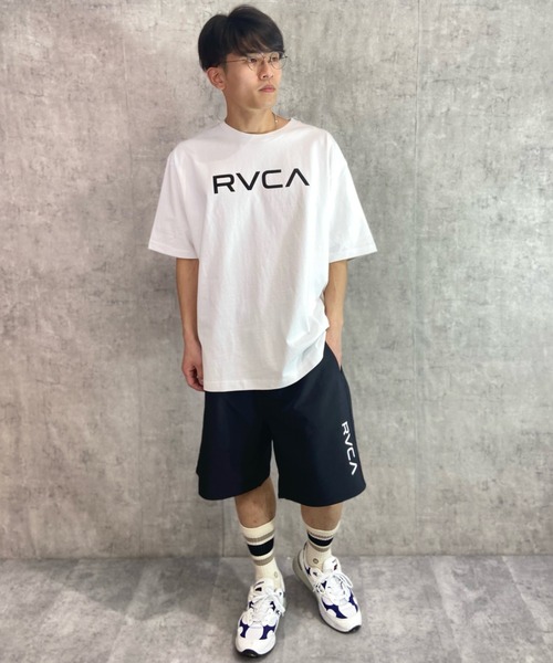 RVCA（ルーカ）の「【ムラサキスポーツ別注】RVCA/ルーカ バックプリントTシャツ クルーネックT/ルーズシルエット ロゴT/ピグメント加工 BD041-P21（Tシャツ/カットソー・メンズ・ダークオリーブ/スミクロ/ブラック/ホワイト・L/M/XL）」の17枚目の写真