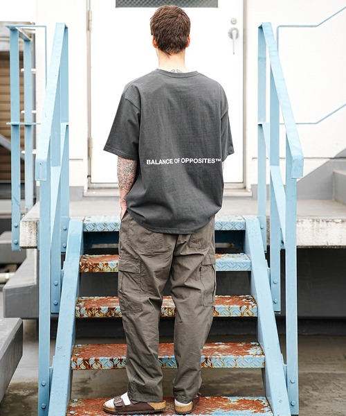 RVCA（ルーカ）の「【ムラサキスポーツ別注】RVCA/ルーカ バックプリントTシャツ クルーネックT/ルーズシルエット ロゴT/ピグメント加工 BD041-P21（Tシャツ/カットソー・メンズ・ダークオリーブ/スミクロ/ブラック/ホワイト・L/M/XL）」の20枚目の写真