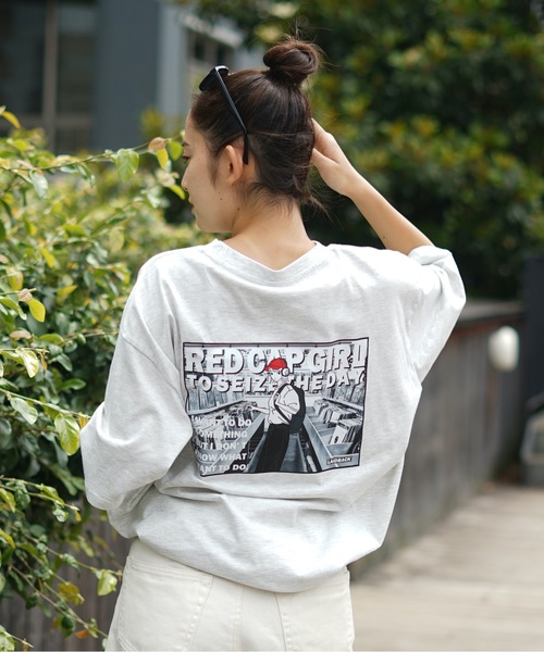 UNIIT（ユニット）の「【UNIIT/ユニット】【RED CAP GIRL/レッドキャップガール】UNIIT×RED CAP GIRL　コラボ　バックプリント　ビッグシルエット　Tシャツ（Tシャツ/カットソー・メンズ・ブルー/グレー/グリーン/ホワイト・MEDIUM/LARGE）」の3枚目の写真