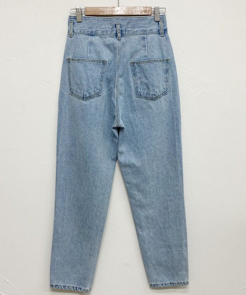 DAY CLOSET（デイ クローゼット）の「レディース スリットハイライズデニムパンツ（デニムパンツ・レディース・ホワイト/ブルー・M/L/S）」の17枚目の写真