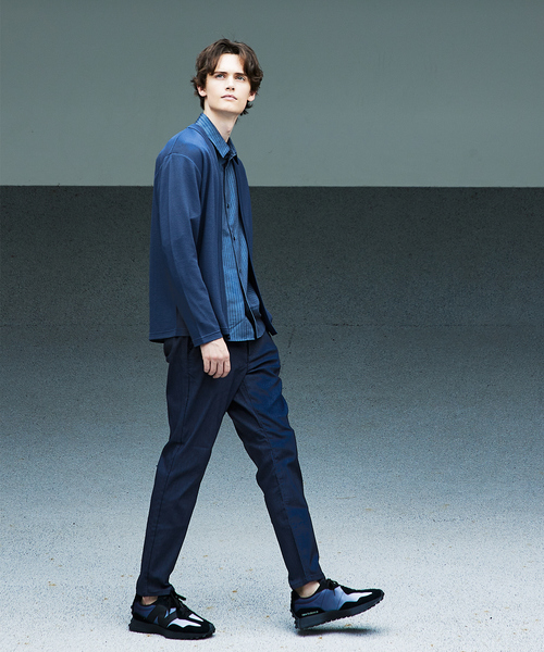 ABAHOUSE GRAY（アバハウスグレイ）の「【アンサンブル対応】フクレ ジャガード セミショール カーディガン（カーディガン/ボレロ・メンズ・ネイビー/エメラルド/ホワイト/グレイッシュベージュ/ブラック/モカ/グレイッシュブルー・46/48）」の8枚目の写真