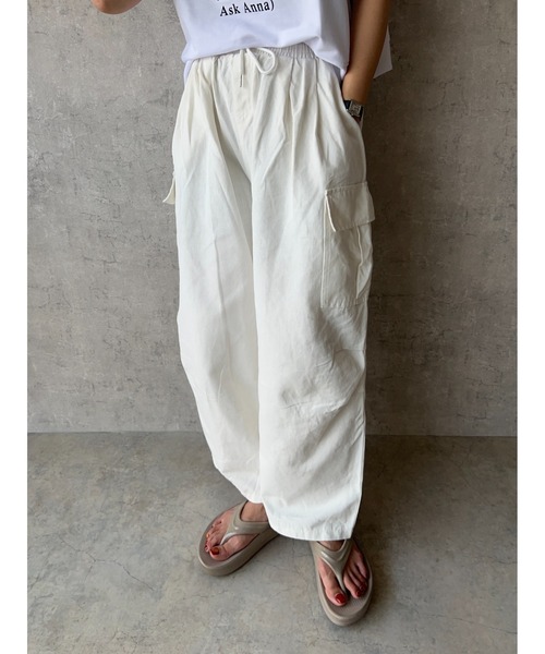 owndaily(オンデイリー)の「ホワイトカーゴパンツ ミリタリーパンツ スノーカーゴパンツ コットンパンツ(デニムパンツ・レディース・ホワイト・FREE)」の7枚目の写真