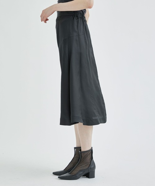 2025年新作入荷 TOGA/トーガ】Cupra satin skirt/キュプラサテンスカート スカート