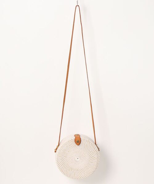 DouDou(ドゥドゥ)の「サークルラタンBAG(ショルダーバッグ・レディース・ホワイト/ブラック・FREE)」の5枚目の写真