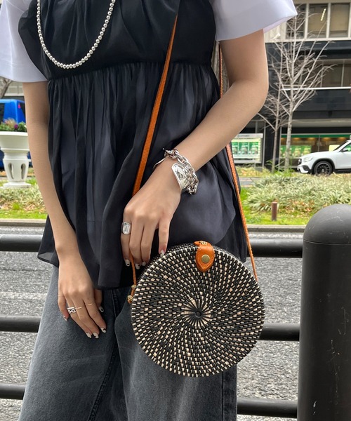 DouDou(ドゥドゥ)の「サークルラタンBAG(ショルダーバッグ・レディース・ホワイト/ブラック・FREE)」の8枚目の写真