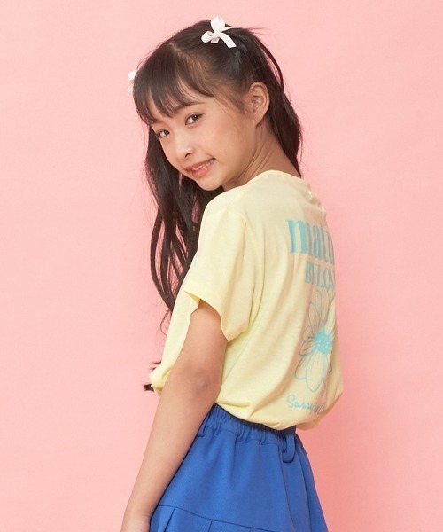 by LOVEiT(バイラビット)の「オーバーサイズフラワーTシャツ(Tシャツ/カットソー・キッズ・オフホワイト/ピンク/イエロー/ラベンダー・120cm/140cm/130cm/150cm/160cm)」の20枚目の写真