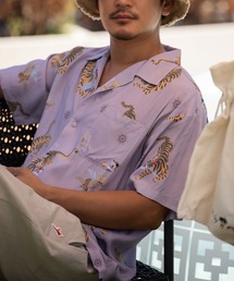 SUNS by #Re:room（サンズバイリルーム）の「タイガー&エンジェルオープンカラーシャツ（シャツ/ブラウス）」