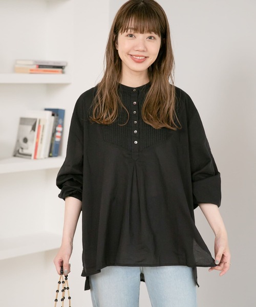 URBAN RESEARCH Sonny Label(アーバンリサーチサニーレーベル)の「コットンタックドレスシャツ(シャツ/ブラウス・レディース・ブラック/オフホワイト/ブルー・FREE)」の17枚目の写真