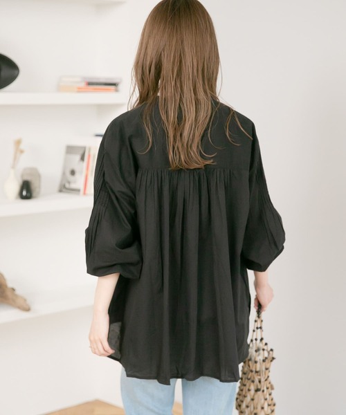 URBAN RESEARCH Sonny Label(アーバンリサーチサニーレーベル)の「コットンタックドレスシャツ(シャツ/ブラウス・レディース・ブラック/オフホワイト/ブルー・FREE)」の20枚目の写真