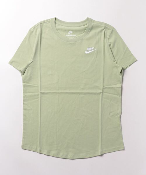 NIKE（ナイキ）の「《NIKEアパレル》ｳｨﾒﾝｽﾞ NSW ｸﾗﾌﾞ S/S Tｼｬﾂ（Tシャツ/カットソー・レディース・ピンク/ホワイト/ライトグリーン/ブラック/ダークグレー/グリーン系その他/ピンク系その他/パープル/ブルー系その他・M/XL/S/L/XS）」の4枚目の写真