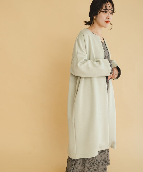 ITEMS URBANRESEARCH（アイテムズ アーバンリサーチ）の「ライトダンボールノーカラーコート（ノーカラーコート・レディース・チャコールグレー/ライトベージュ・FREE）」の22枚目の写真