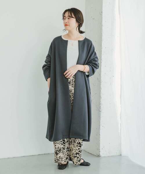 ITEMS URBANRESEARCH（アイテムズ アーバンリサーチ）の「ライトダンボールノーカラーコート（ノーカラーコート・レディース・チャコールグレー/ライトベージュ・FREE）」の6枚目の写真