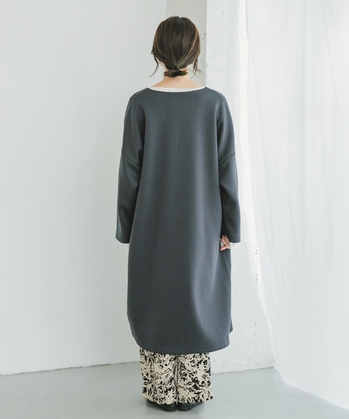 ITEMS URBANRESEARCH（アイテムズ アーバンリサーチ）の「ライトダンボールノーカラーコート（ノーカラーコート・レディース・チャコールグレー/ライトベージュ・FREE）」の11枚目の写真