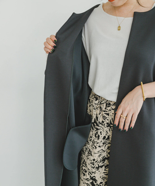 ITEMS URBANRESEARCH（アイテムズ アーバンリサーチ）の「ライトダンボールノーカラーコート（ノーカラーコート・レディース・チャコールグレー/ライトベージュ・FREE）」の15枚目の写真