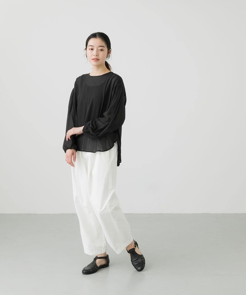 かぐれ（カグレ）の「コットンシルククルーネックブラウス