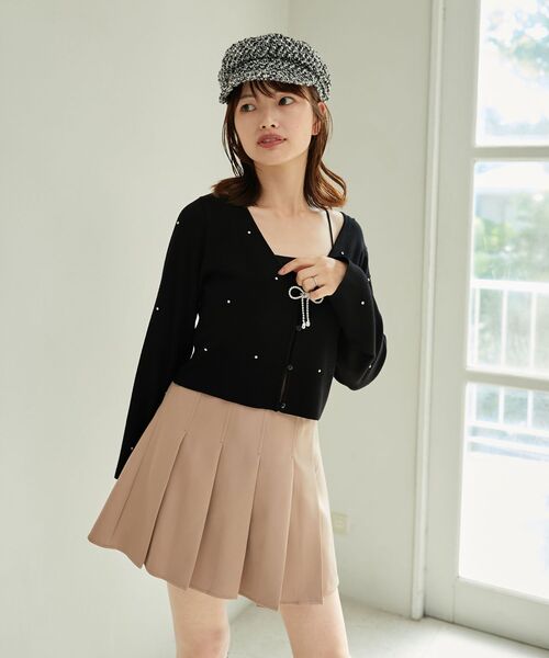 MAJESTIC LEGON(マジェスティックレゴン)の「リボンブローチセットビジューカーデ(カーディガン/ボレロ・レディース・ブラック/グレー/ピンク/ライトグリーン/アイボリー・MEDIUM)」の3枚目の写真