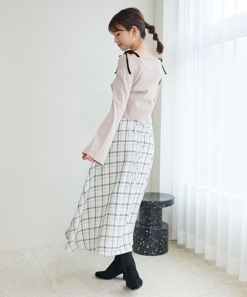 MAJESTIC LEGON(マジェスティックレゴン)の「リボンブローチセットビジューカーデ(カーディガン/ボレロ・レディース・ブラック/グレー/ピンク/ライトグリーン/アイボリー・MEDIUM)」の19枚目の写真