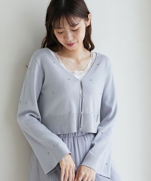 MAJESTIC LEGON(マジェスティックレゴン)の「リボンブローチセットビジューカーデ(カーディガン/ボレロ・レディース・ブラック/グレー/ピンク/ライトグリーン/アイボリー・MEDIUM)」の11枚目の写真
