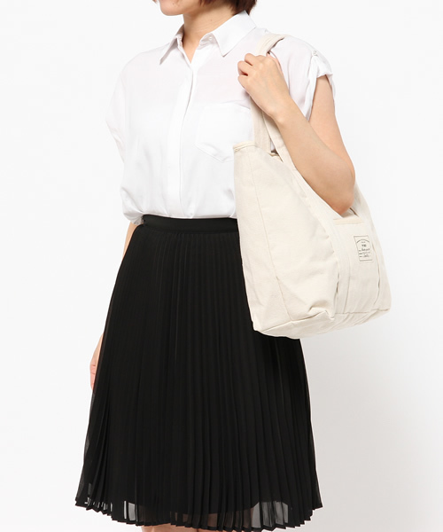 salut!（サリュ!）の「ｷｬﾝﾊﾞｽﾄｰﾄﾊﾞｯｸﾞ（トートバッグ・レディース・ホワイト・FREE）」の6枚目の写真