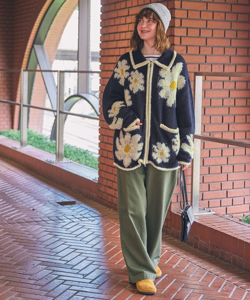 MONO-MART LADY'S(モノマートレディース)の「ヴィンテージライクフラワージップニットカーディガン(カーディガン/ボレロ・レディース・チャコールグレー/ネイビー/アイボリー・FREE)」の10枚目の写真