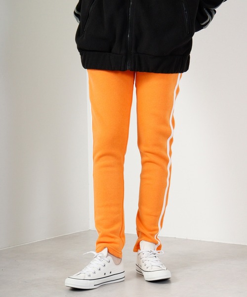 FUNALIVE（ファンアライブ）の「2line brushed lining skinny pants / 2ライン裏起毛スキニーパンツ unisex（その他パンツ・メンズ・ベージュ/杢グレー/ブラック×ベージュ/ブラック×ホワイト/オレンジ/ブラック×ブルー/ブラック系/サックスブルー・L/XL/M）」の8枚目の写真